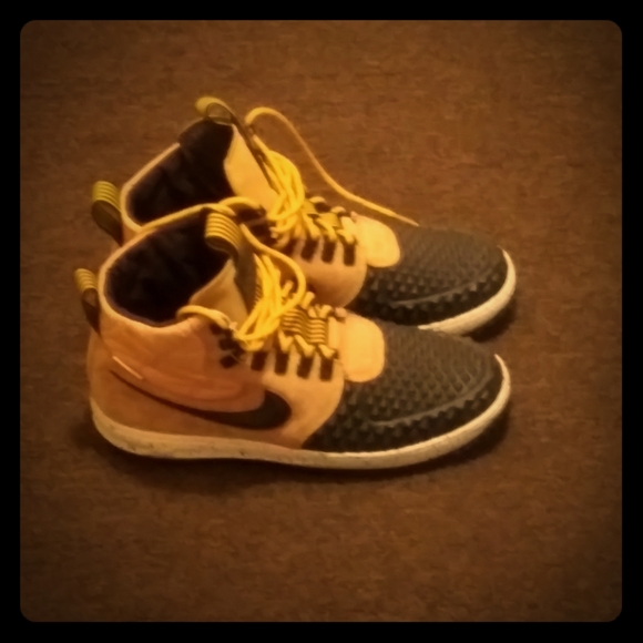 Nike Other - Nike boots